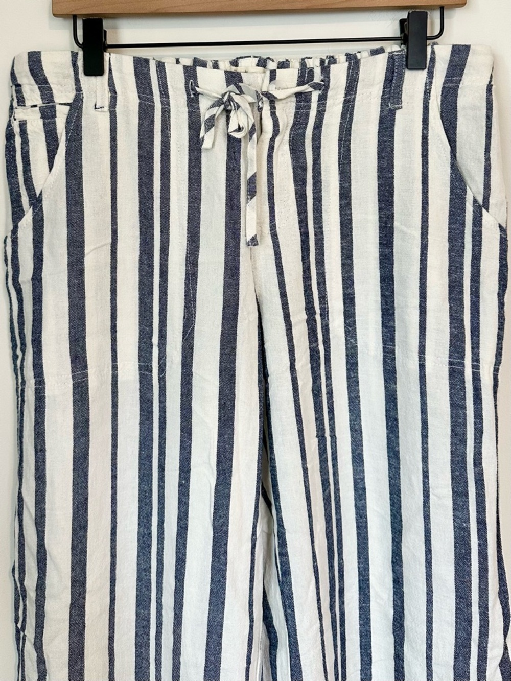 NWT Just Living Blue and White Vertical-Stripe Wide-Leg Linen Blend Pants - Med - Picture 6 of 10